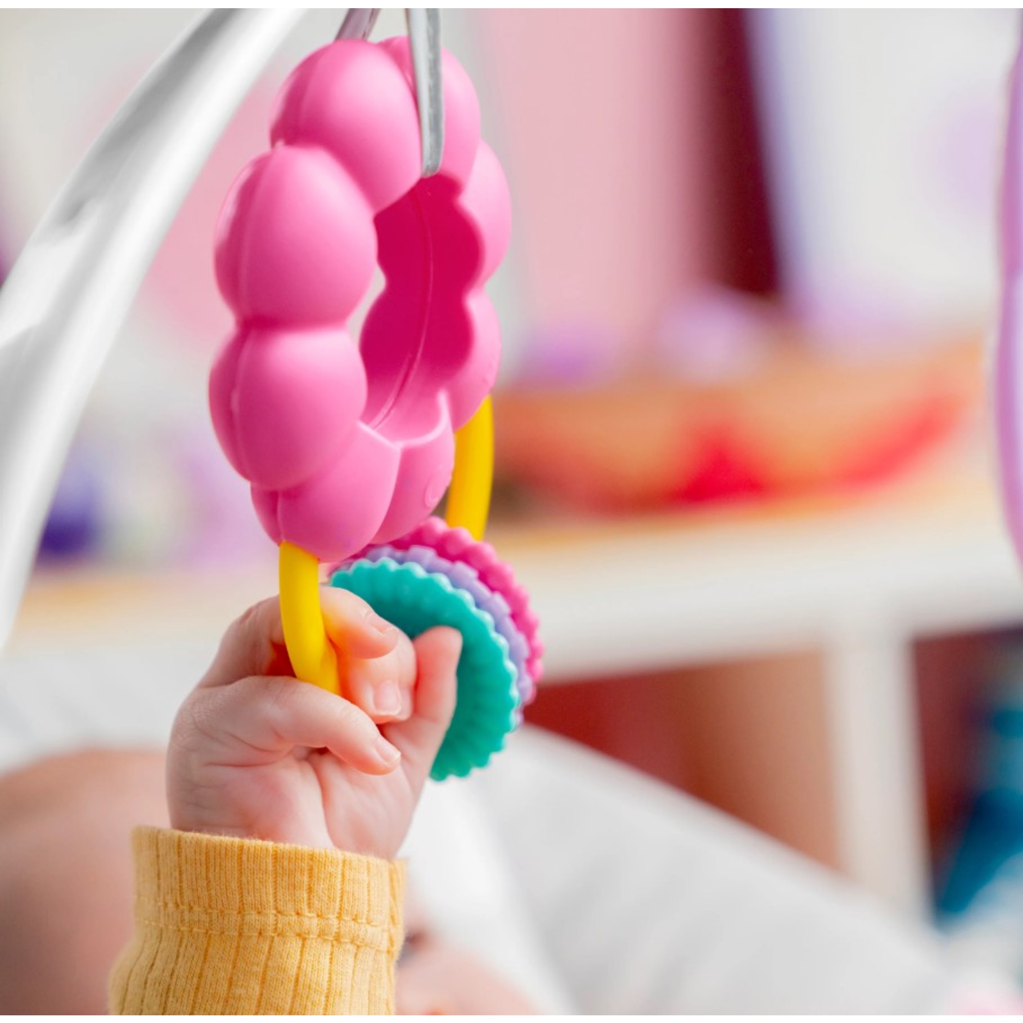 Bright starts rosy rainbow infant to toddler rocker - immagine 4